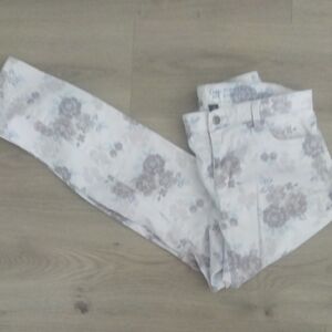 GAP ALWAYS SKINNY Floral 🩶 Gray And 🔵 Blue Jeans SIZE 4 Berly Used